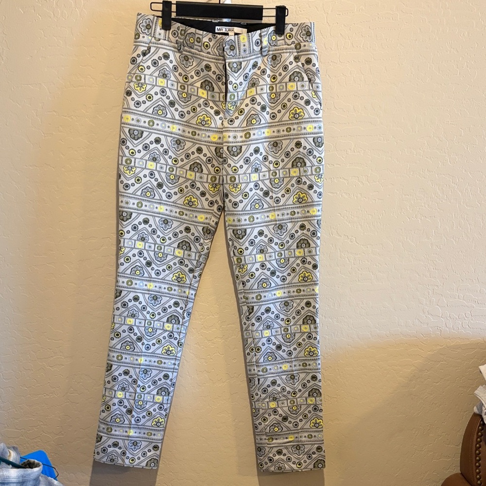 Men's Patterned Chinos in Gray and Yellow